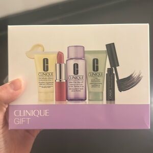 CLINIQUE gift set - minis!